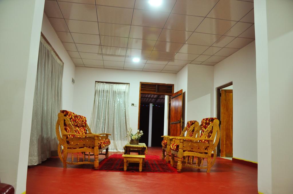 Brookline Safari Resort Udawalawe Eksteriør billede