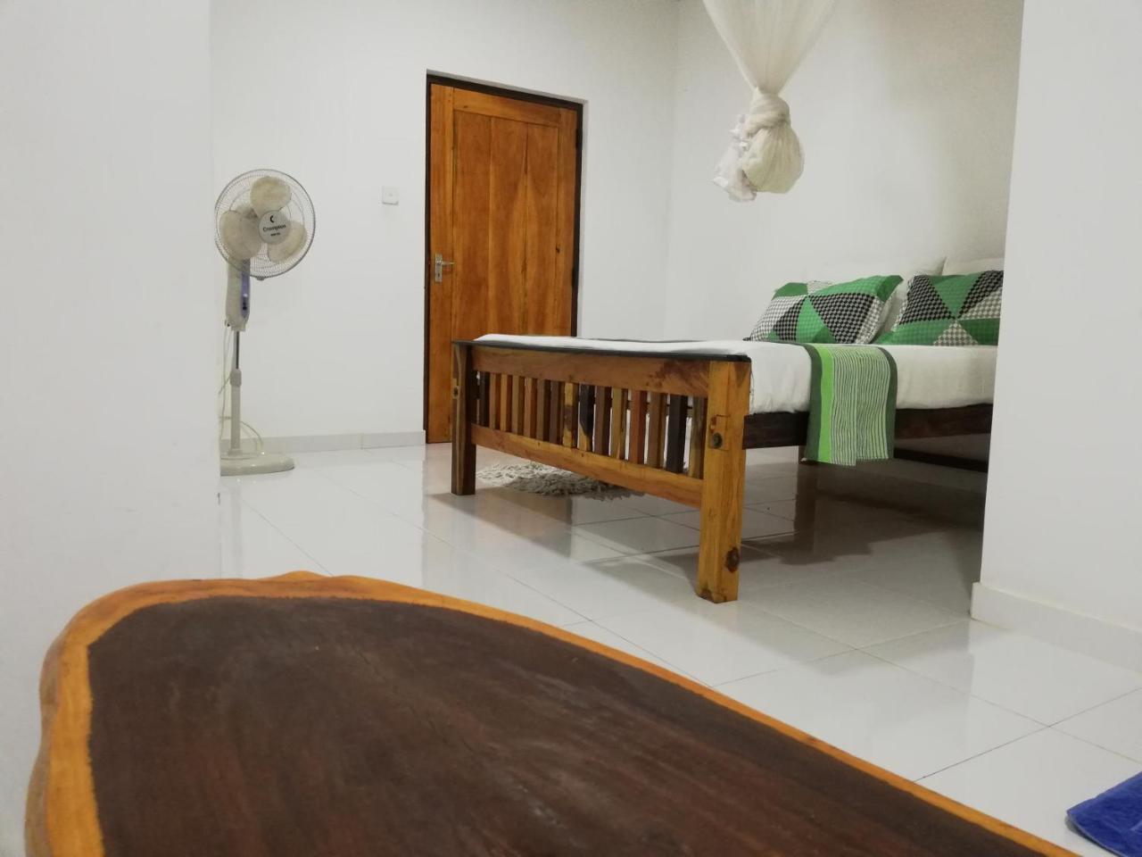Brookline Safari Resort Udawalawe Eksteriør billede