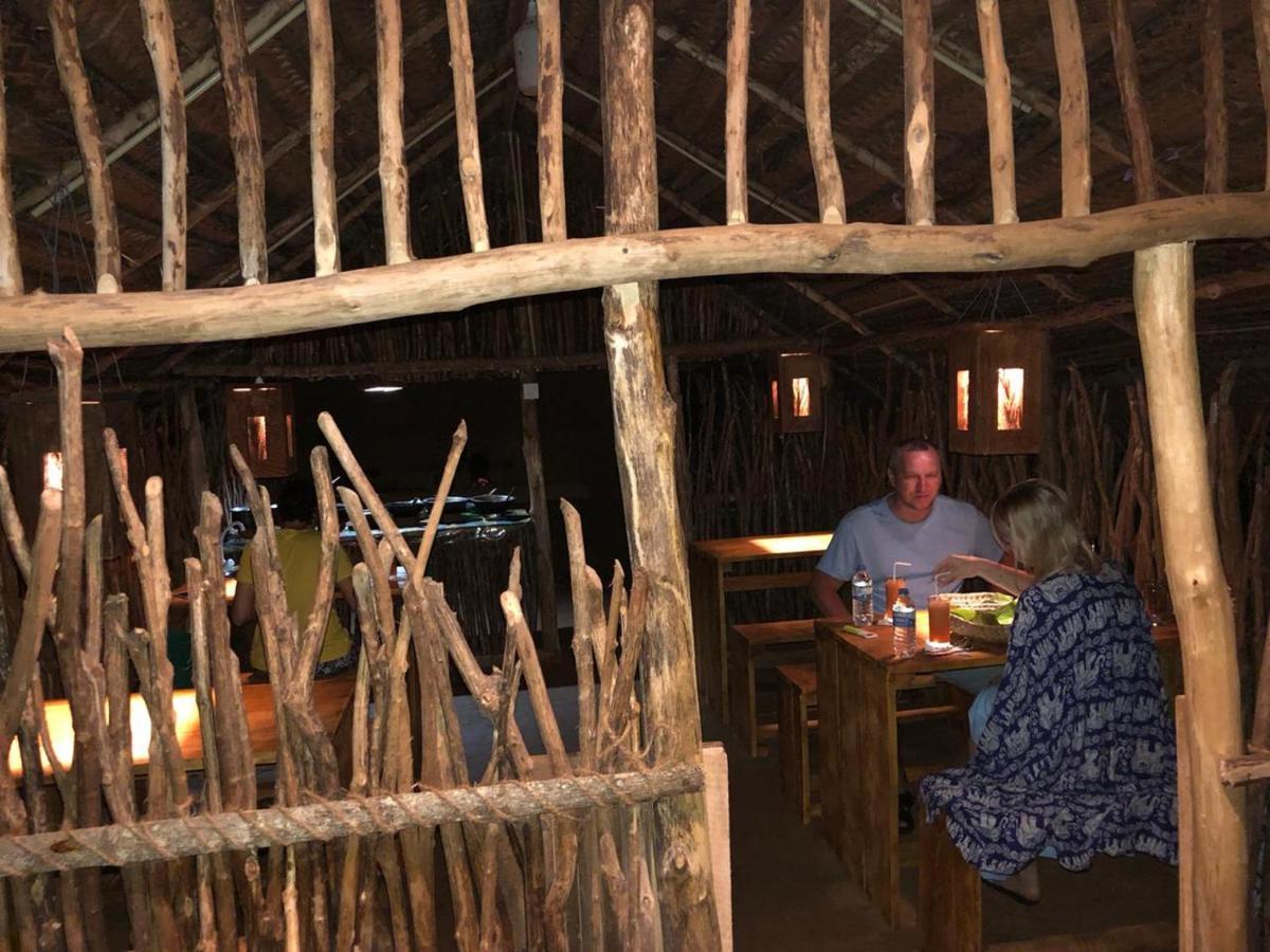 Brookline Safari Resort Udawalawe Eksteriør billede